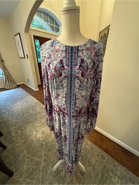 Maggie London Long Sleeve Dress in Lavender and Plum. Size 14. Like New.